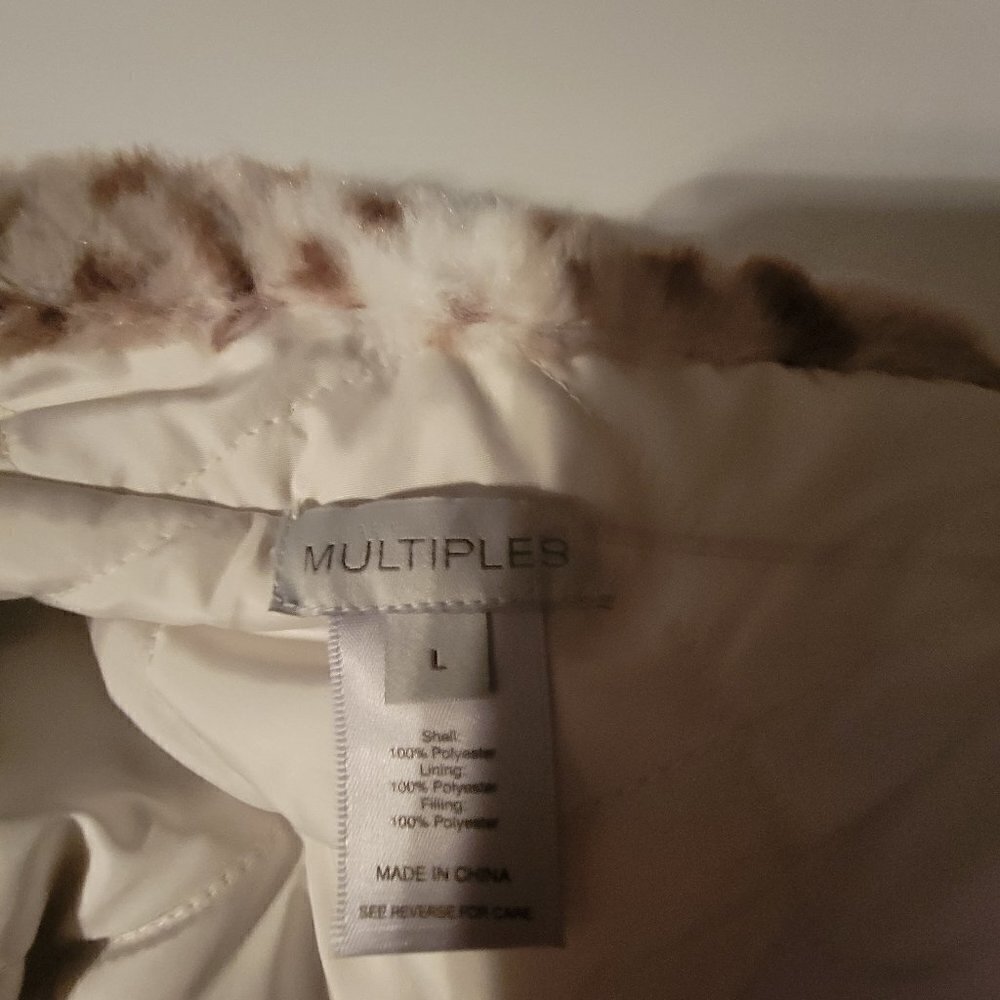 Multiples Reversible vest. Size Large NWT - image 6